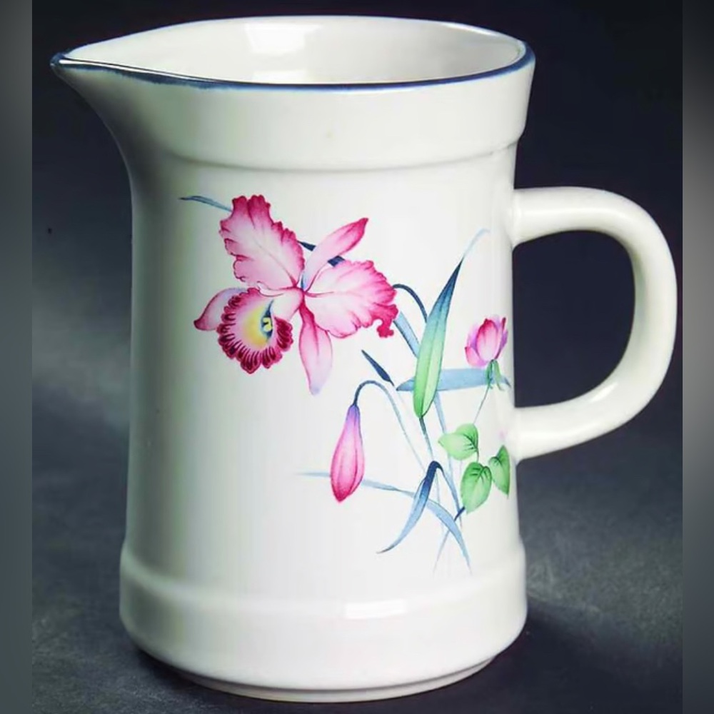 Vintage Royal Prestige Hanako stoneware creamer/pitcher